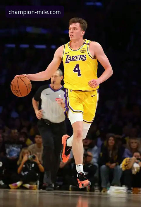 湖人客场力克步行者：一场进攻盛宴的深度复盘与观赛指南