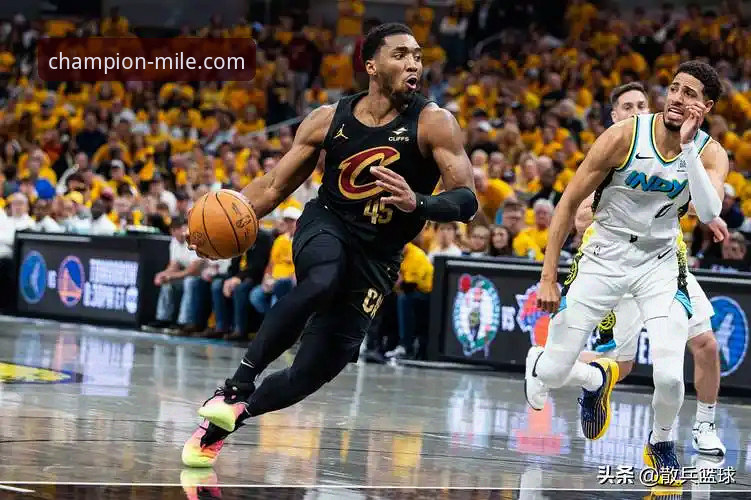 米乐m6体育比分直播怎么样 一场酣畅淋漓的东部对决:米切尔42分闪耀,骑士力克魔术延续连胜